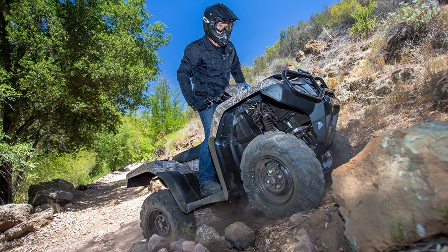 http://images.honda.ca/models/V/Models/2017/trx500_rubicon_dct_deluxe/trimfeatures/rubicon_500_irs_12099_482.jpg?crop=auto&width=888